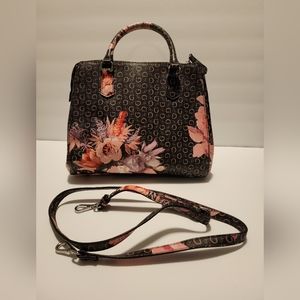 Guess Est 1981 Purse